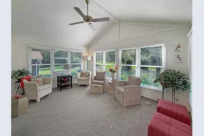 550 N Sierra Drive #15, Freeport, IL 61032 - Photo 5
