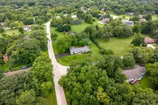 6N302 Oakwood Dr, Saint Charles, IL 60175 - Photo 39