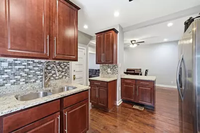 1235 N Harding Avenue, Chicago, IL 60651 - Photo 9