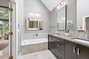 922 Ash St, Winnetka, IL 60093 - Photo 23