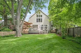 922 Ash St, Winnetka, IL 60093 - Photo 39