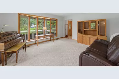7414 Meadow Lane, Cary, IL 60013 - Photo 5