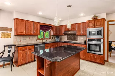 475 Prairie Knoll Drive, Naperville, IL 60565 - Photo 9