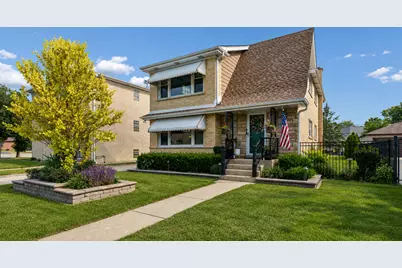 915 N Northwest Highway #2, Park Ridge, IL 60068 - Photo 1