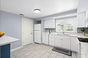 231 Webster Ln, Schaumburg, IL 60193 - Photo 13