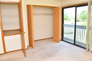 34228 N Birch Ln, Gurnee, IL 60031 - Photo 9