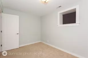 815 W Newport Ave, Chicago, IL 60657 - Photo 19