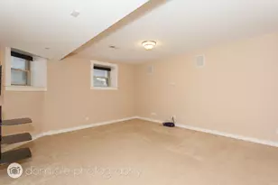 815 W Newport Ave, Chicago, IL 60657 - Photo 17