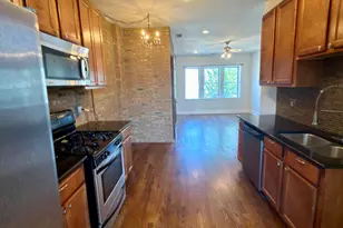 3049 W Grace St, Chicago, IL 60618 - Photo 5