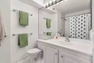 345 N La Salle Dr, Chicago, IL 60654 - Photo 13