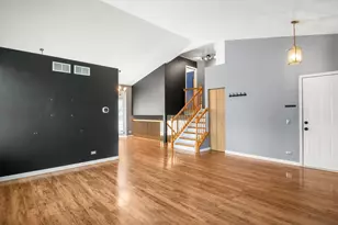 776 Chesterfield Ln, North Aurora, IL 60542 - Photo 7