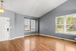 776 Chesterfield Ln, North Aurora, IL 60542 - Photo 5