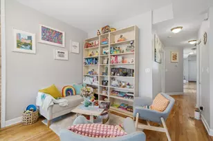 3358 W Hutchinson St, Chicago, IL 60618 - Photo 15