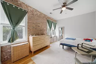 3358 W Hutchinson St, Chicago, IL 60618 - Photo 17