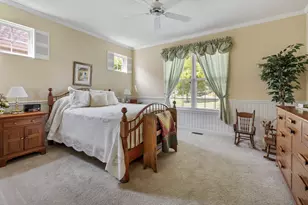 16530 Grandwood Lake Dr, Crest Hill, IL 60403 - Photo 13