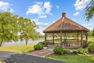 16530 Grandwood Lake Dr, Crest Hill, IL 60403 - Photo 33