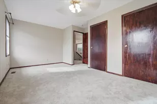 1241 Holiday Ln, Bloomington, IL 61704 - Photo 9