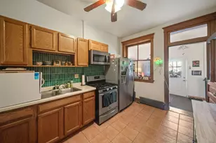 4150 N Ashland Ave, Chicago, IL 60613 - Photo 23