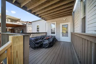 4150 N Ashland Ave, Chicago, IL 60613 - Photo 31