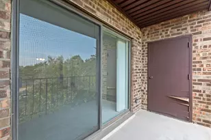 2100 Valencia Dr, Northbrook, IL 60062 - Photo 27