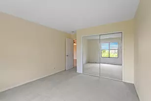 2100 Valencia Dr, Northbrook, IL 60062 - Photo 17