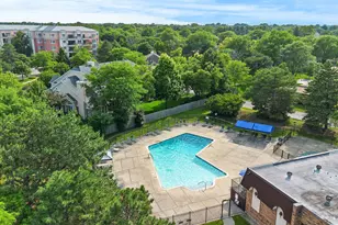 2100 Valencia Dr, Northbrook, IL 60062 - Photo 45