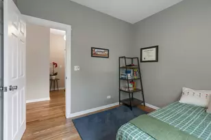 2458 W Eastwood Ave, Chicago, IL 60625 - Photo 13