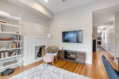 2458 W Eastwood Avenue #3, Chicago, IL 60625 - Photo 3