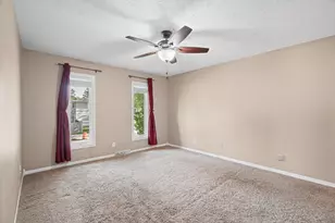 1609 Erin Dr, Normal, IL 61761 - Photo 19