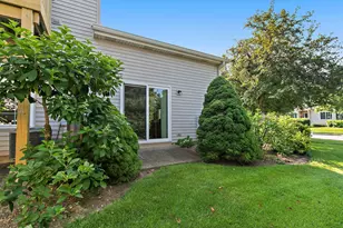 142 Southwicke Dr, Streamwood, IL 60107 - Photo 21