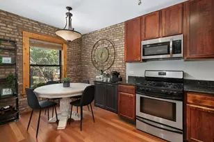 1255 W Roscoe St, Chicago, IL 60657 - Photo 5