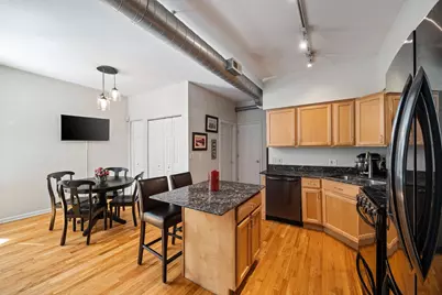 1025 W Balmoral Avenue #2B, Chicago, IL 60640 - Photo 7