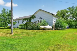 2067 Shaw Rd, Amboy, IL 61310 - Photo 3