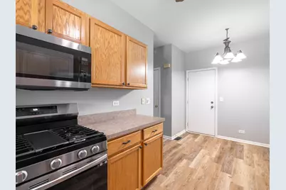 798 County Line Road #798, Aurora, IL 60502 - Photo 3