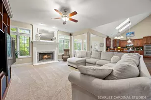 5640 Bergamot Ct, Naperville, IL 60564 - Photo 9