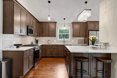 1629 N Summit Street, Wheaton, IL 60187 - Photo 5