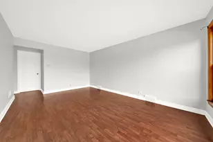 6354 S Austin Ave, Chicago, IL 60638 - Photo 3
