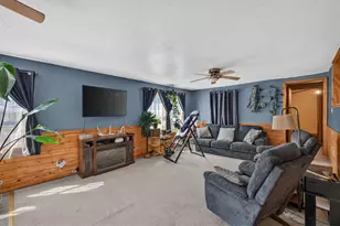 908 5th St, Erie, IL 61250 - Photo 3