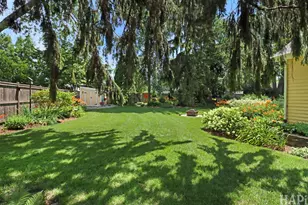 621 Parkway Ave, Antioch, IL 60002 - Photo 33