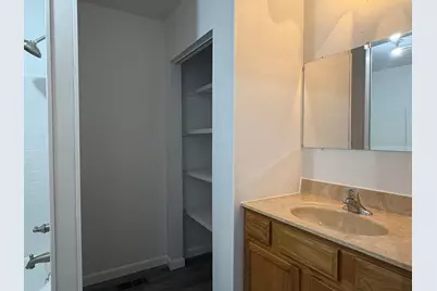 694 N Elm Street, Herscher, IL 60941 - Photo 15