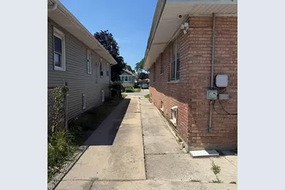 121 S 18th Avenue, Maywood, IL 60153 - Photo 3