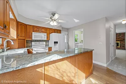 1040 E Carpenter Drive, Palatine, IL 60074 - Photo 7