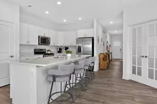 912 Homerton Blvd, North Aurora, IL 60542 - Photo 5