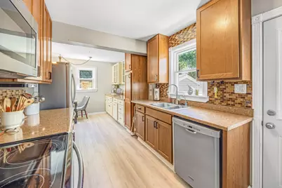 6314 Hillcrest Road, Cary, IL 60013 - Photo 9