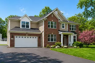 1551 E Olive St, Palatine, IL 60074 - Photo 1