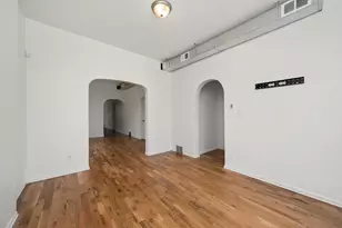2857 W Polk St, Chicago, IL 60612 - Photo 3