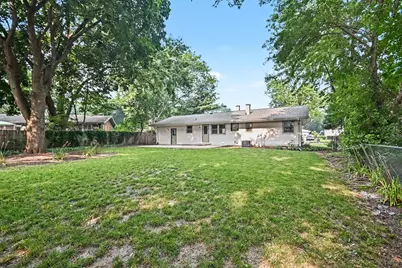 209 Maureen Drive, Elgin, IL 60123 - Photo 23