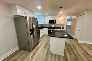 1707 Winthrop Ln, Schaumburg, IL 60193 - Photo 5