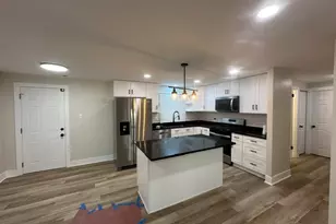 1707 Winthrop Ln, Schaumburg, IL 60193 - Photo 3
