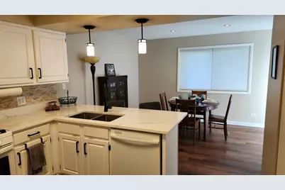 159 Saratoga Court, Vernon Hills, IL 60061 - Photo 11